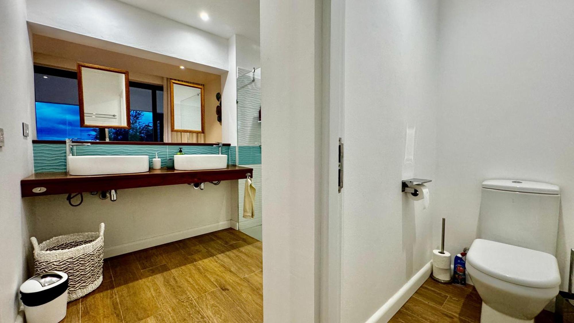 Appartement De Luxe Piscine Et Vue Mer Rivière Noire Kültér fotó