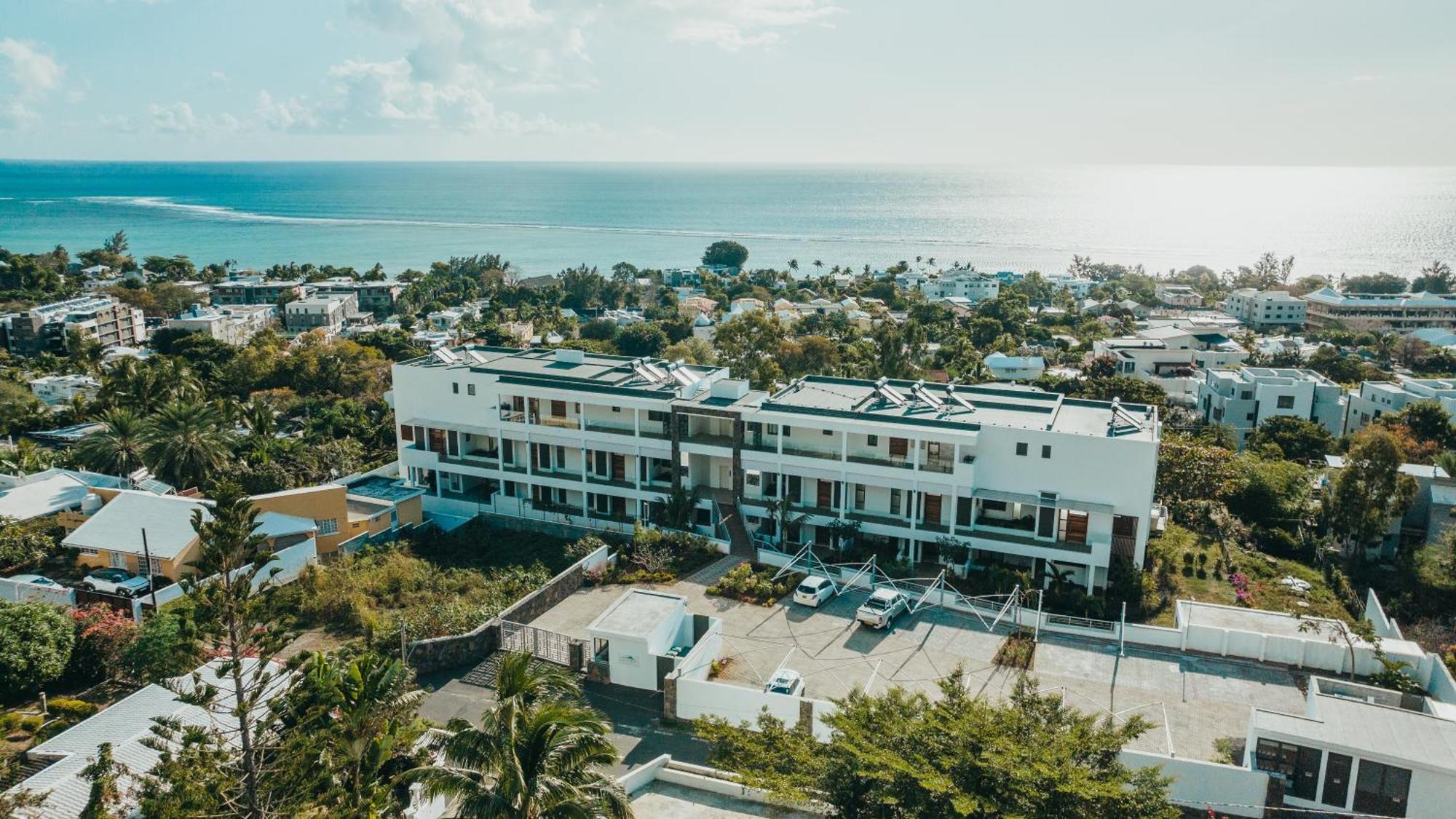 Appartement De Luxe Piscine Et Vue Mer Rivière Noire Kültér fotó