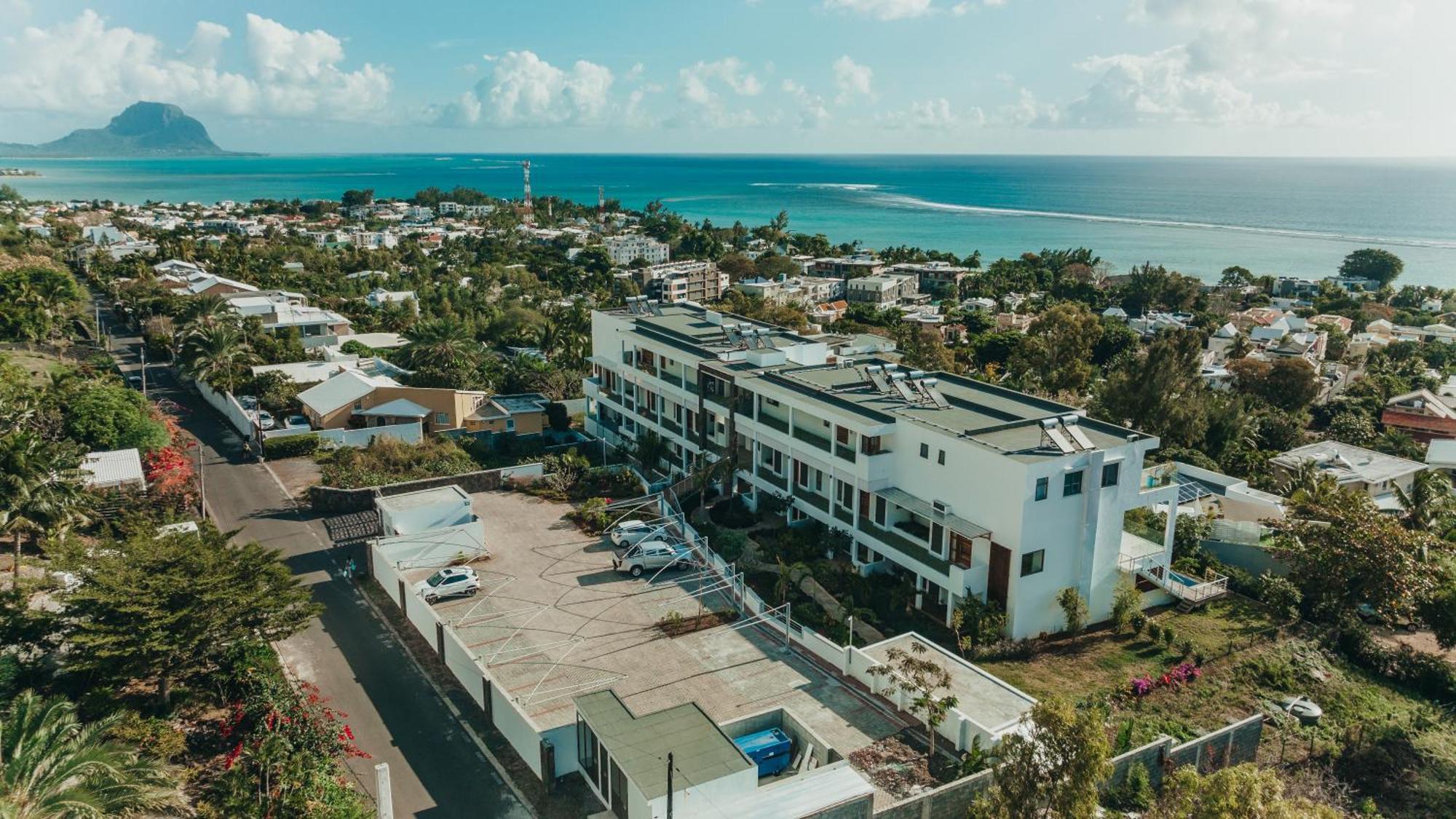 Appartement De Luxe Piscine Et Vue Mer Rivière Noire Kültér fotó