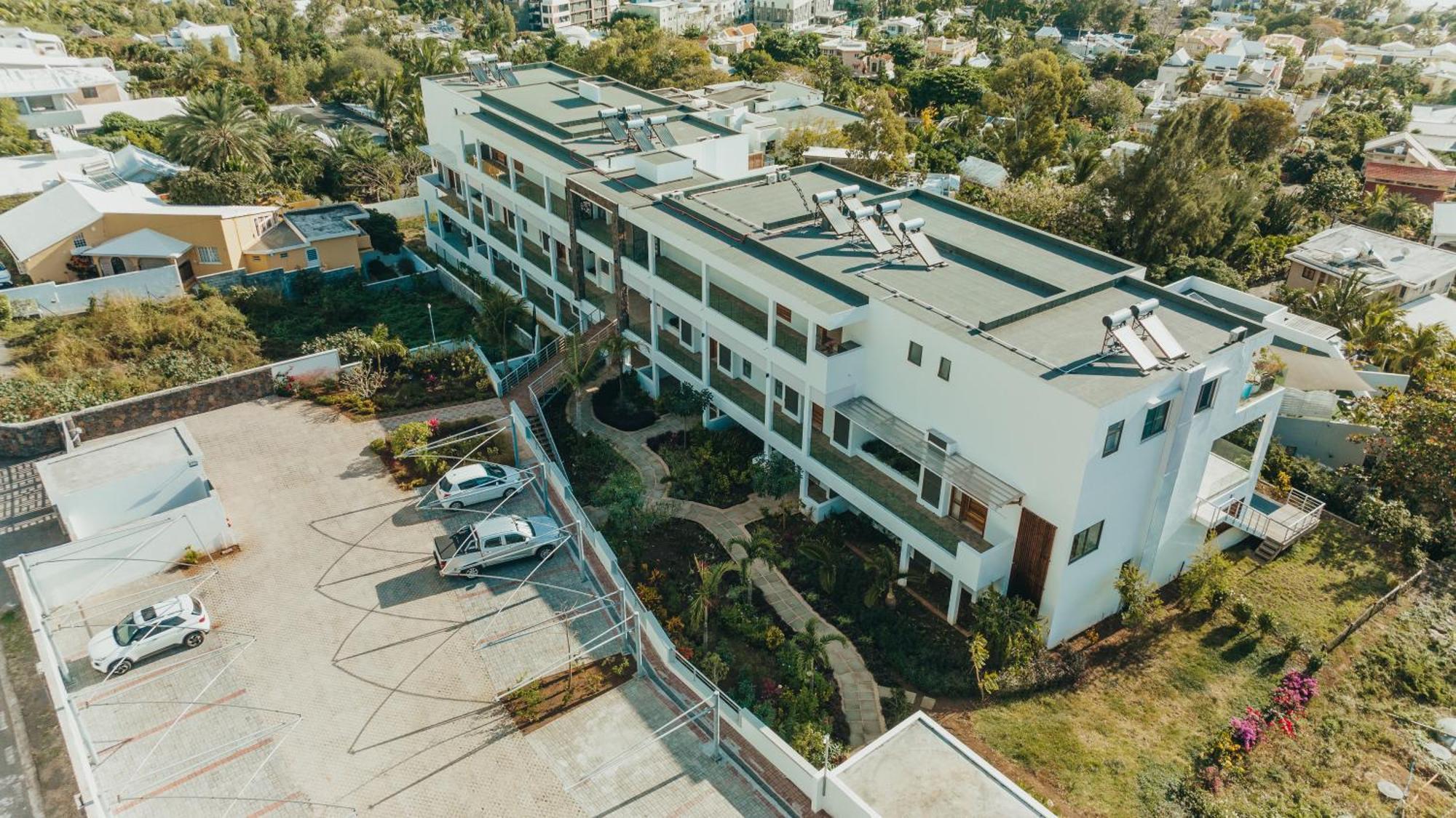 Appartement De Luxe Piscine Et Vue Mer Rivière Noire Kültér fotó